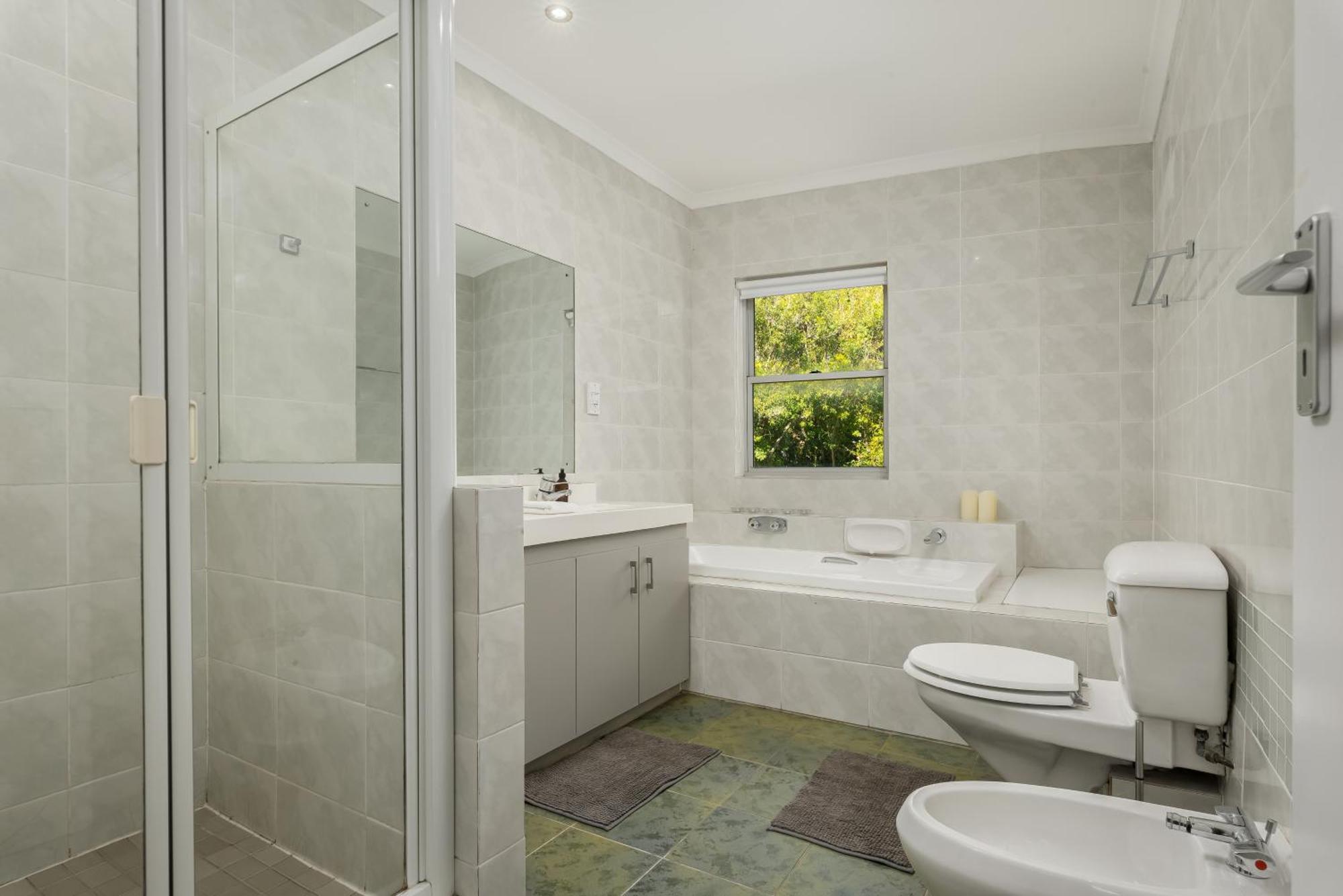 Kloof Road Luxury