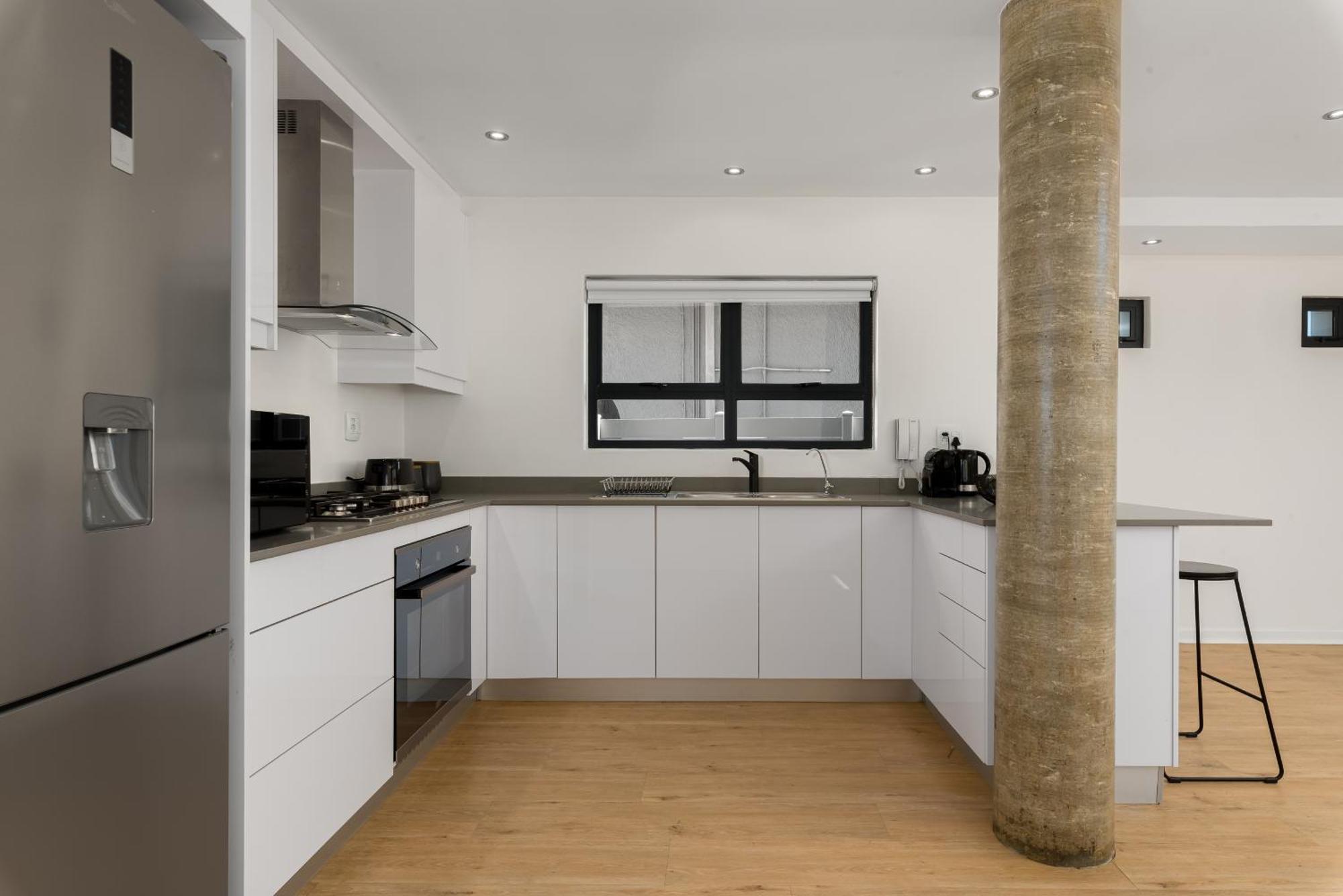Kloof Road Luxury